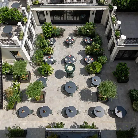 & Napoleon 4* Фонтенбло