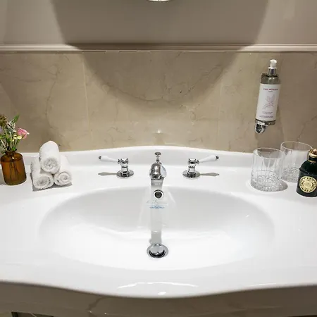 Отель & Napoleon 4*