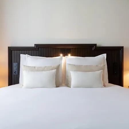 & Napoleon 4* Fontainebleau