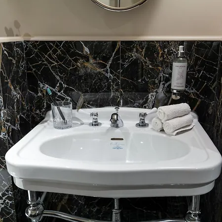 Отель & Napoleon