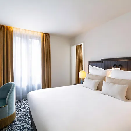 Отель & Napoleon Фонтенбло