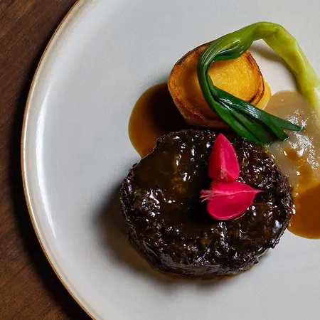 Отель & Napoleon Фонтенбло