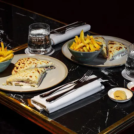 & Napoleon Отель 4*