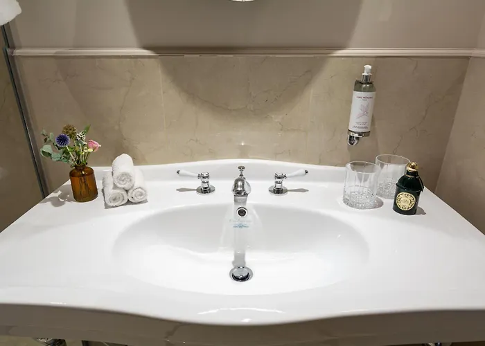 호텔 & Napoleon 4*