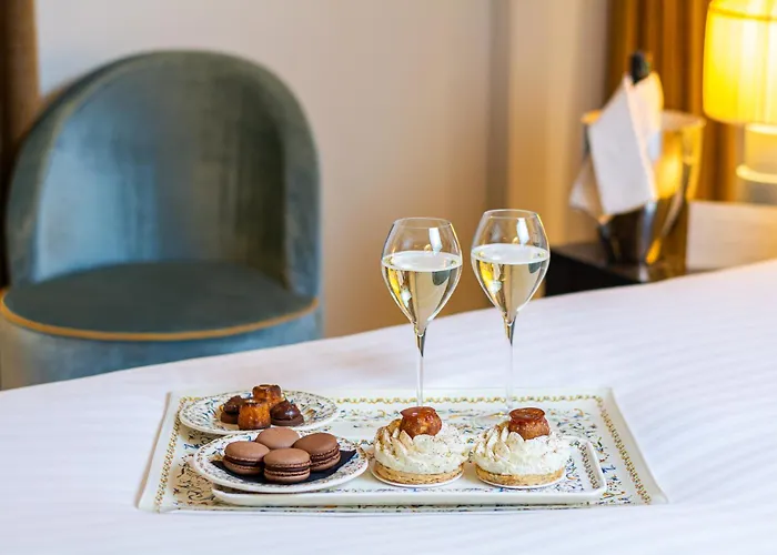 호텔 & Napoleon 4*